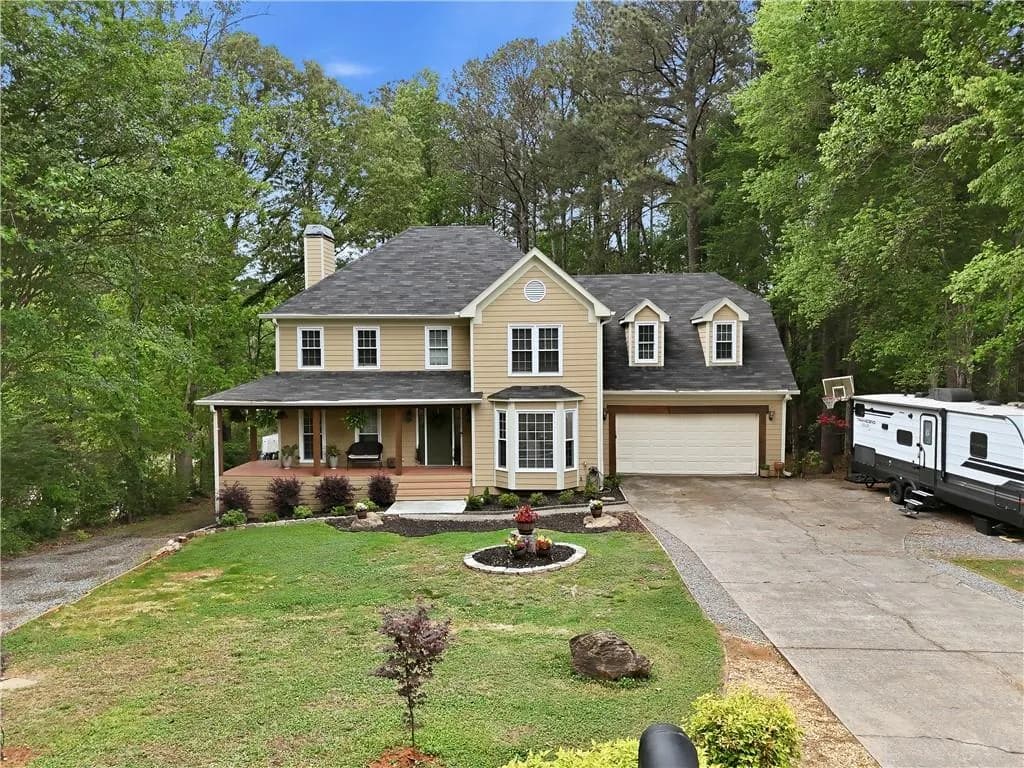 177 Picketts Lake Drive, Acworth