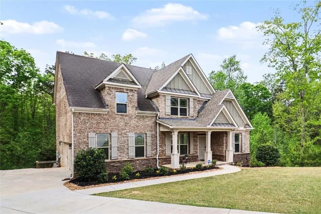 5513 Oconee Drive, Douglasville