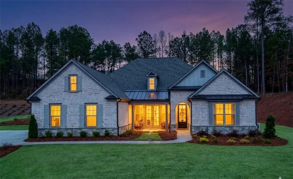 202 Vandiver Court, Acworth