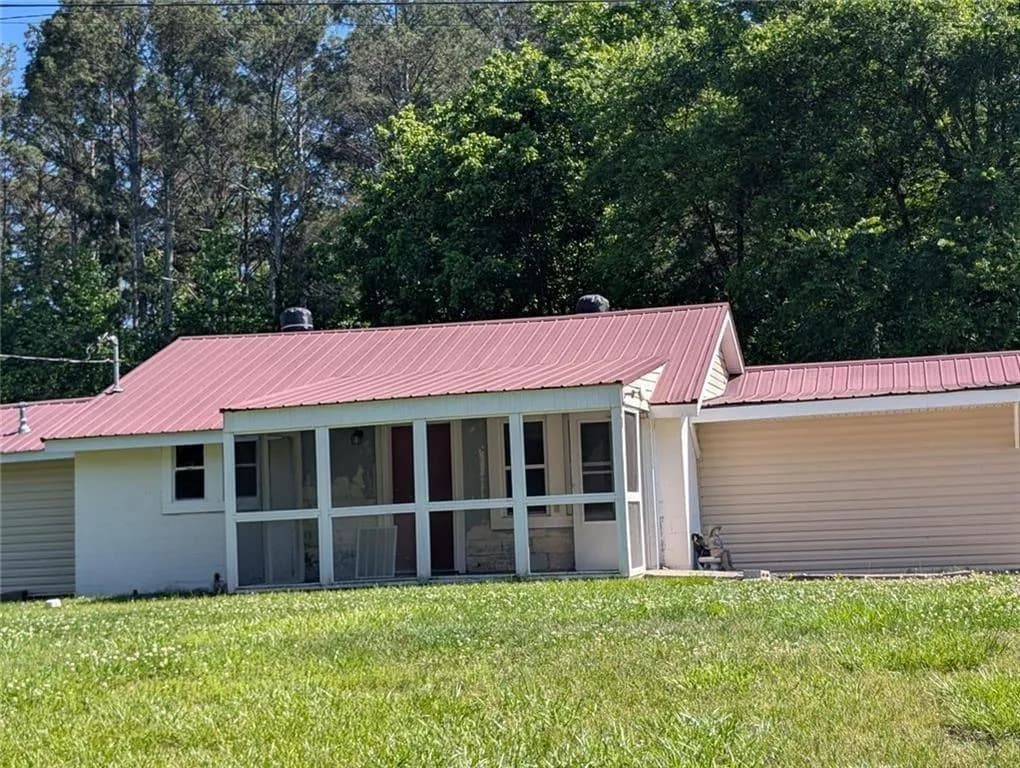 201 Club Road, Buchanan