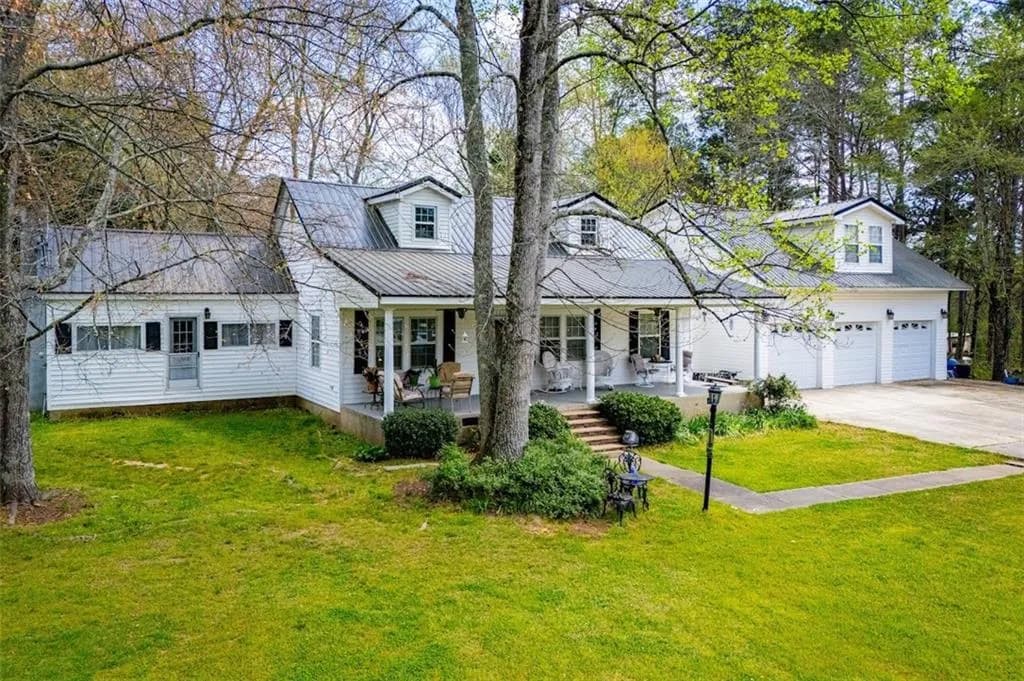 1011 Rainey Road, Temple