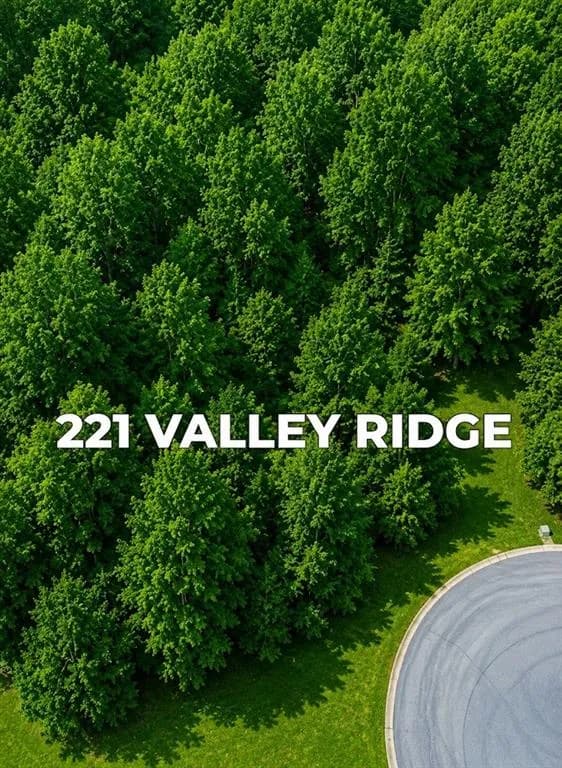 221 Valley Ridge Drive, Carrollton