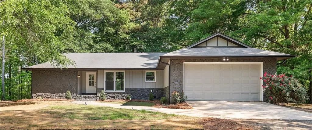 273 Fireside Trail, Douglasville
