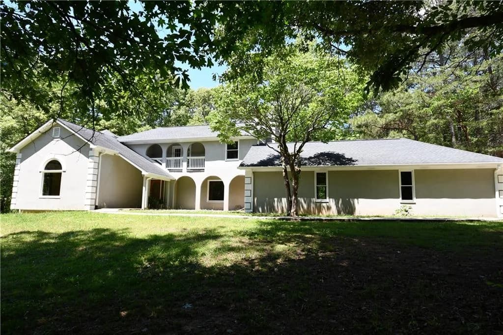 1933 Highway 101 N, Dallas