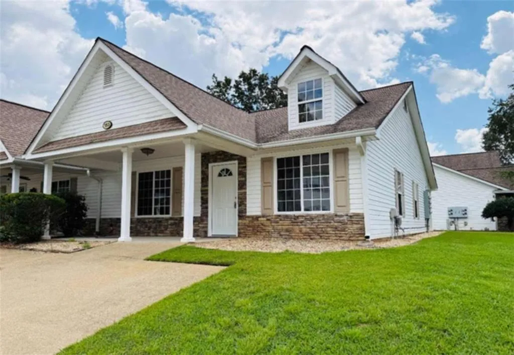153 Crest Pointe, Bremen