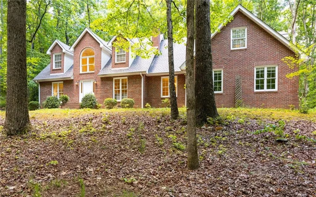 301 Benson Road, Dallas
