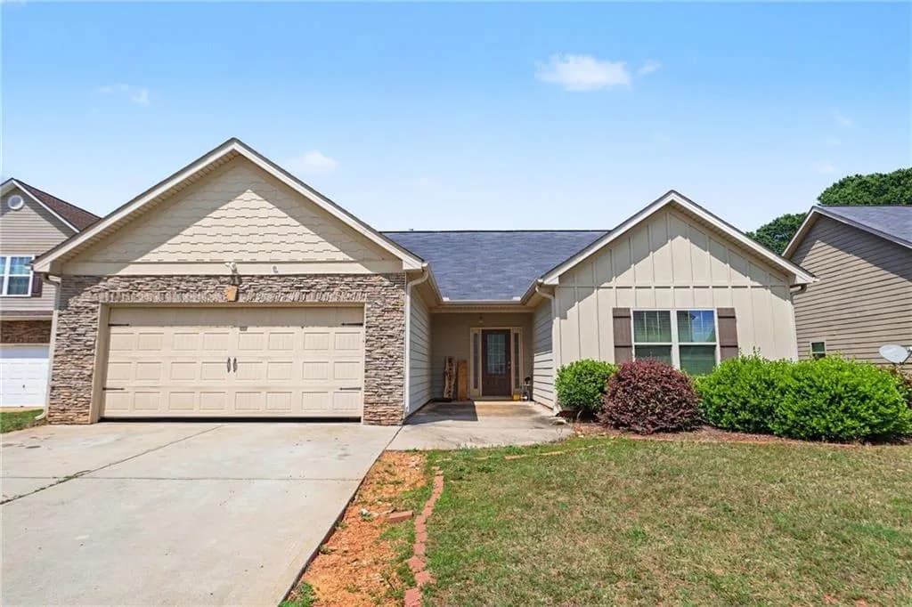 218 Summergate Lane, Villa Rica