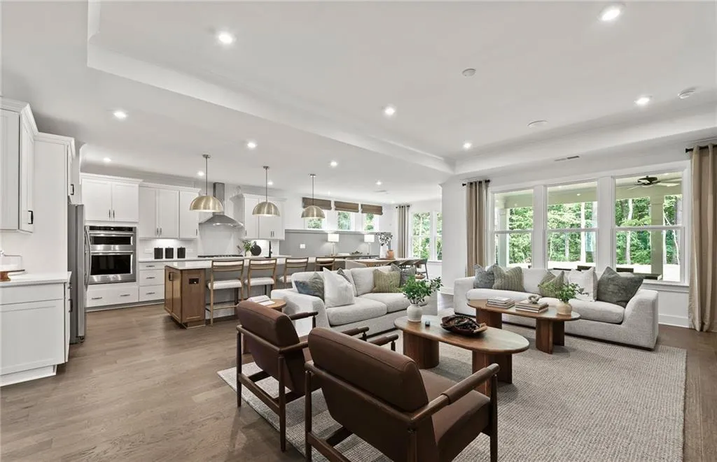 319 Canoe Place, Villa Rica
