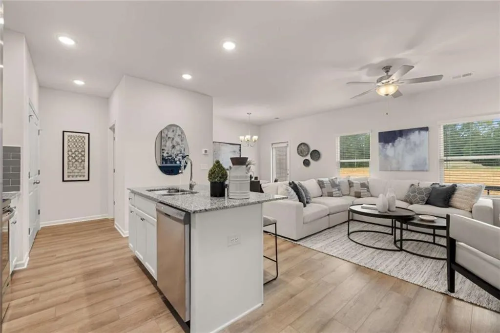 1034 Merritt Drive Unit 18, Villa Rica