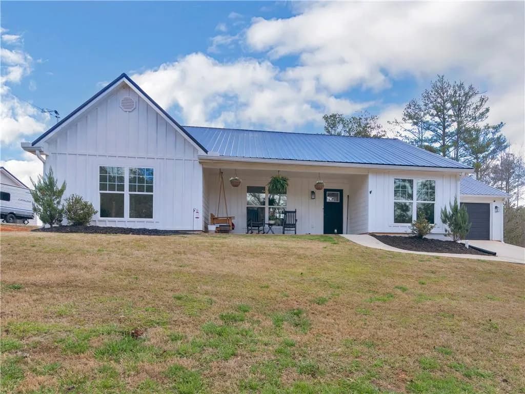 215 Almon Avenue, Tallapoosa