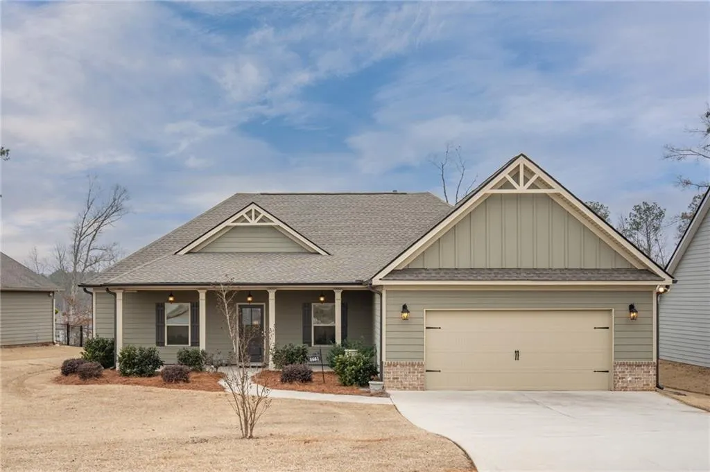 8661 St Andrews Parkway, Winston