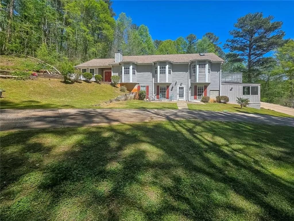 27 Hughes Road, Hiram