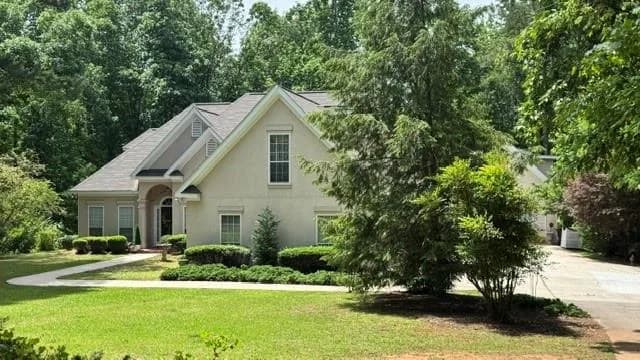 5805 W Chapel Hill Road, Douglasville