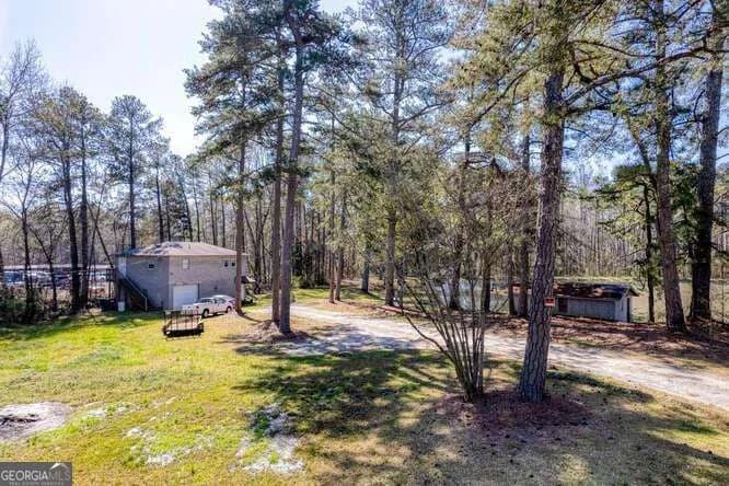 11041 Veterans Memorial Hwy, Lithia Springs