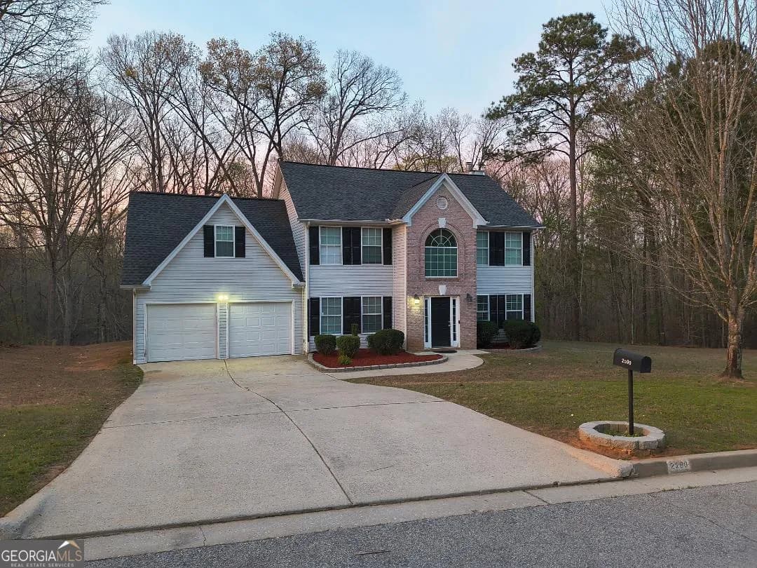 2590 Gilberts Br, Douglasville