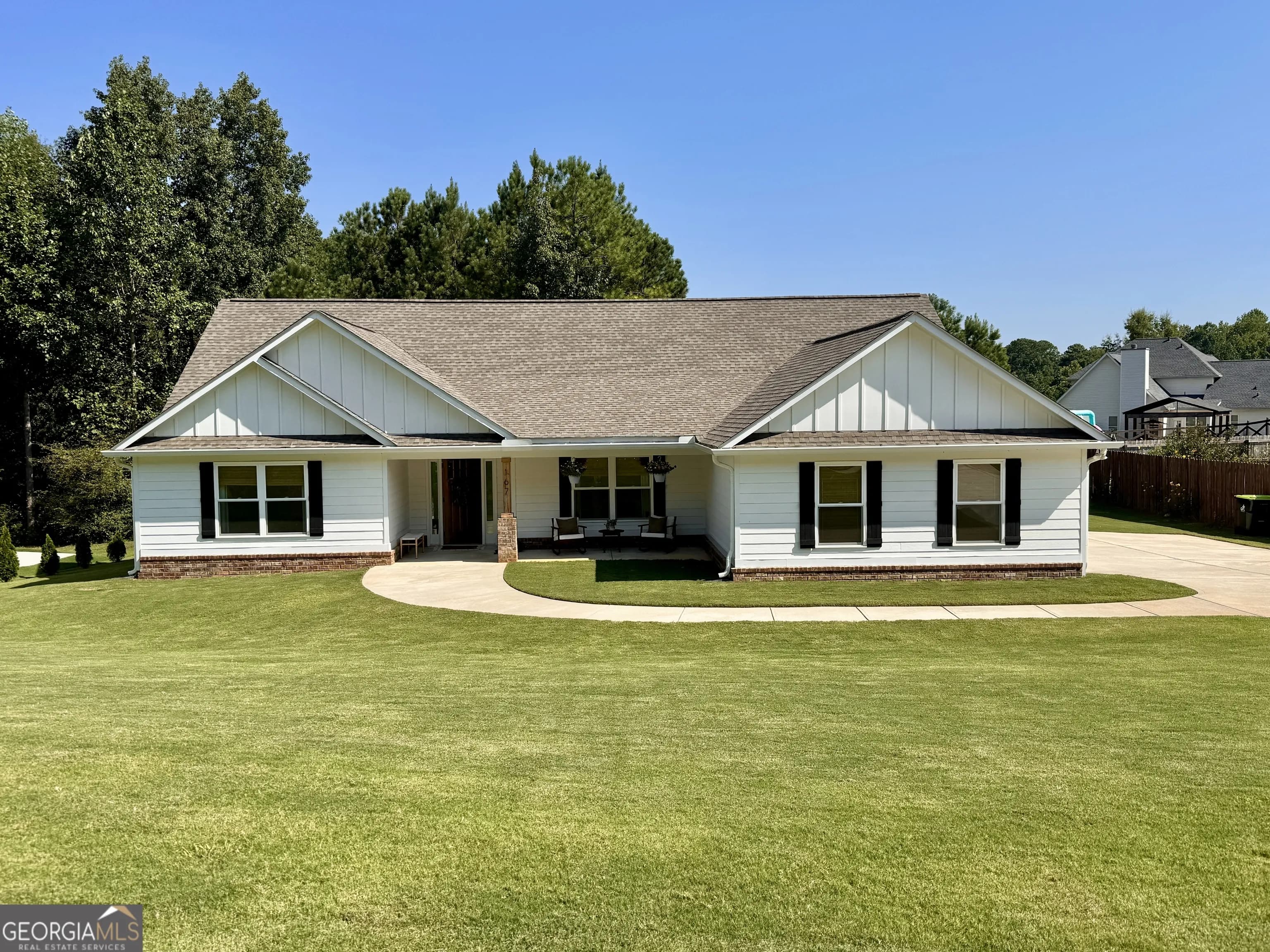 167 Lawrence Dr, Villa Rica