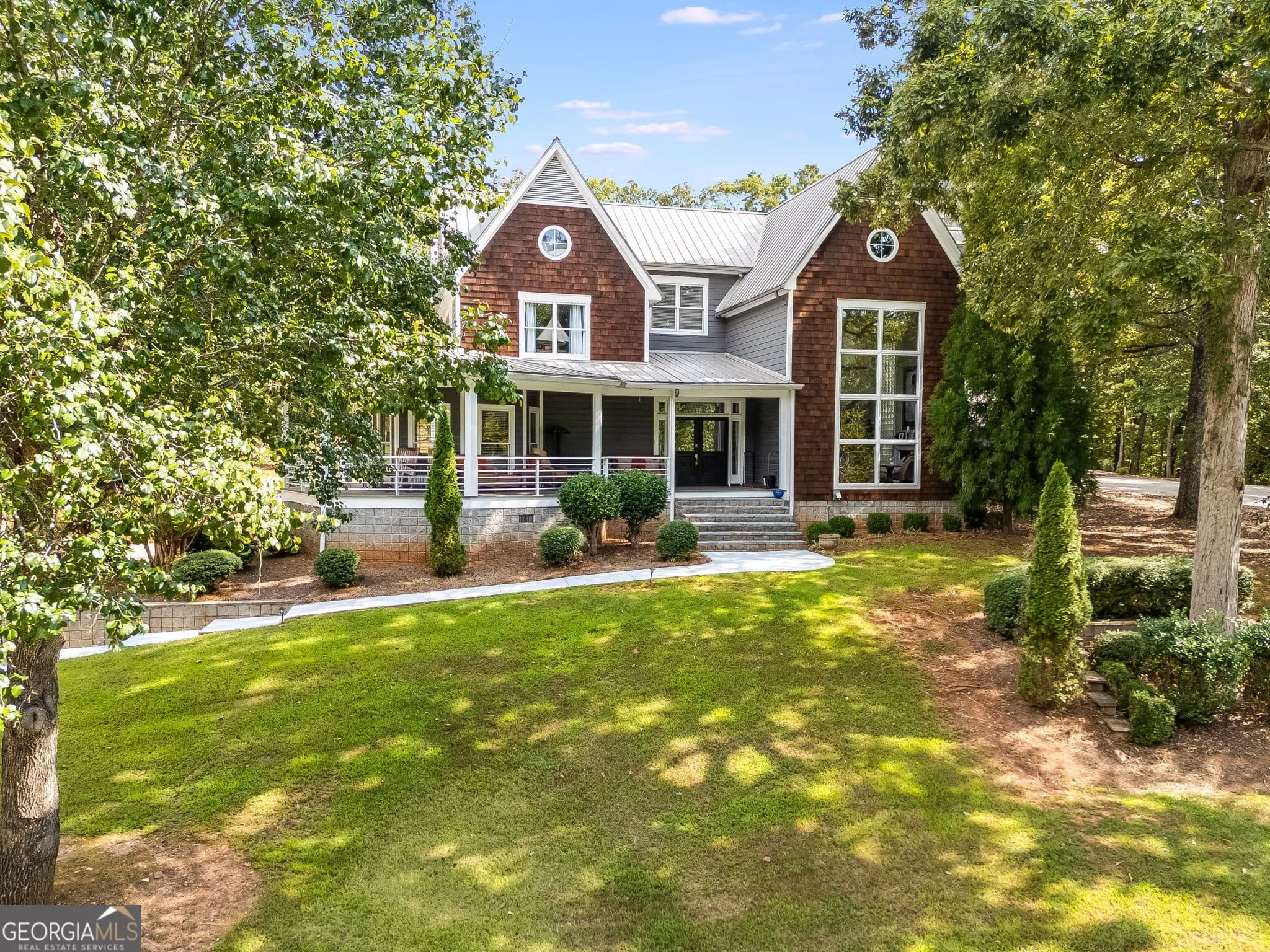 2620 E Piney Point Dr, Douglasville