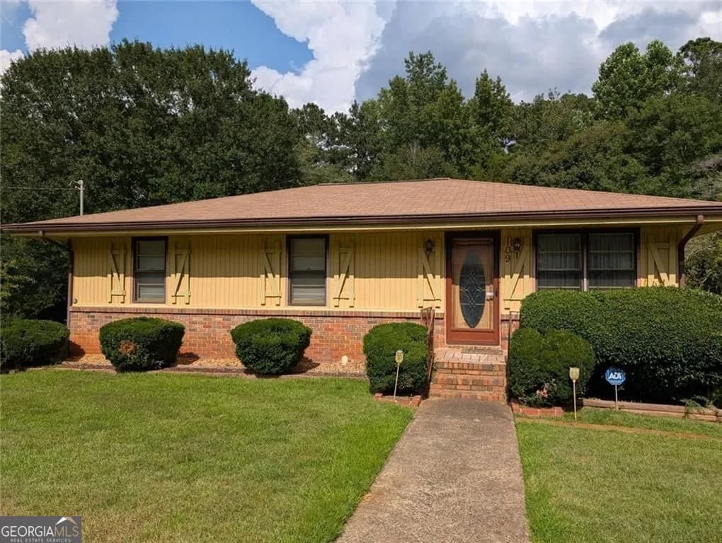 109 7th St, Carrollton