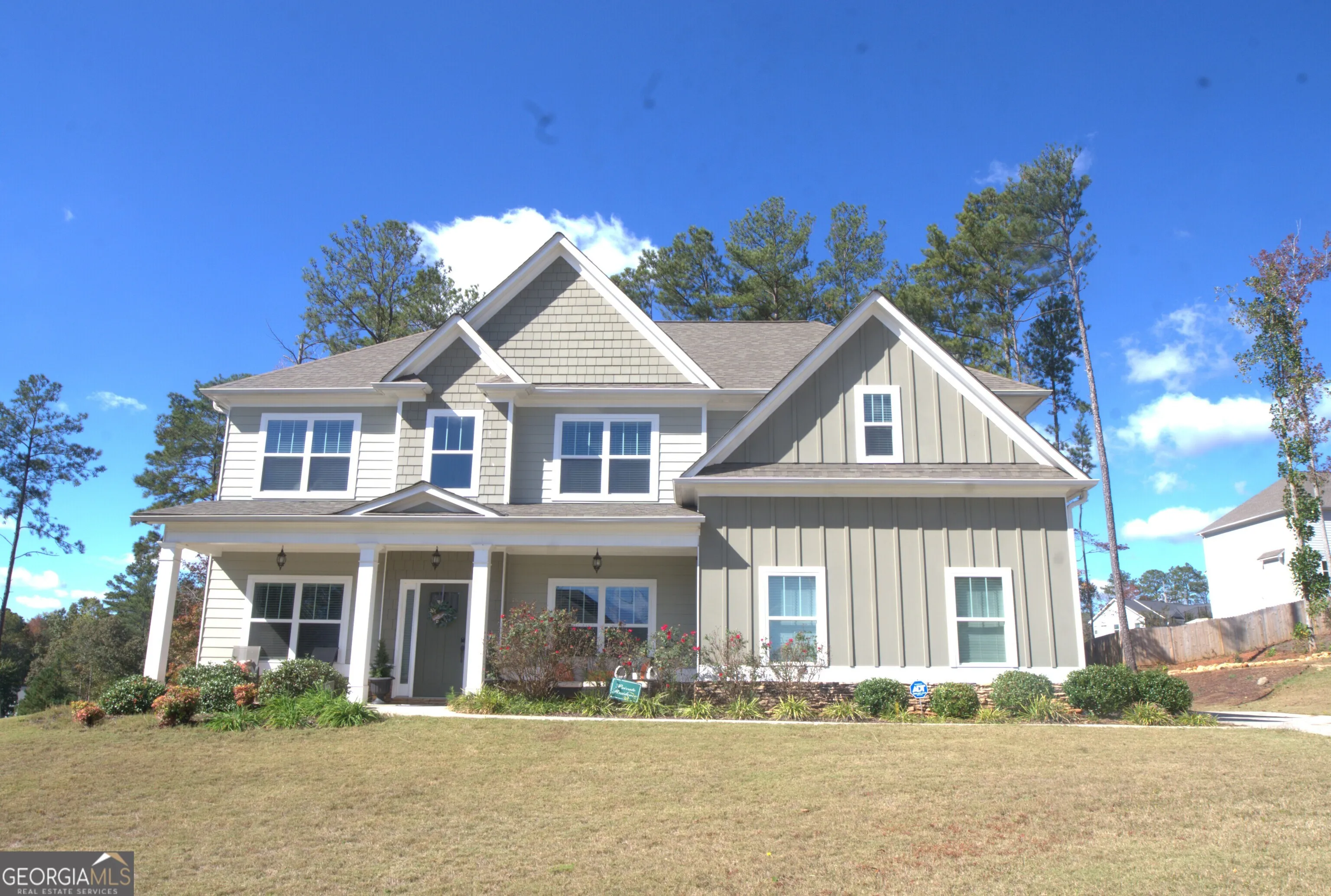 468 Bryson Lake Cir, Douglasville