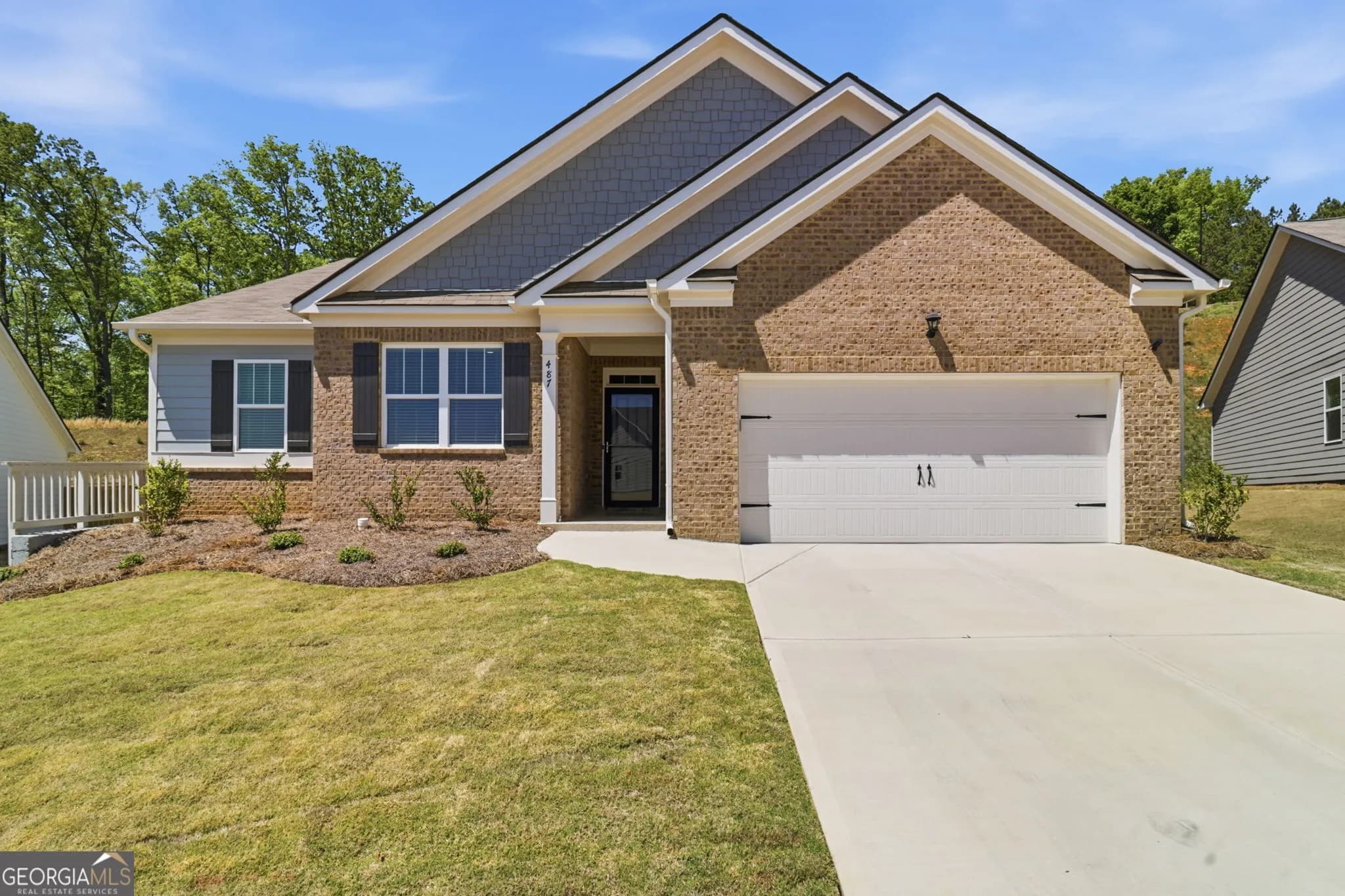 487 Majestic Oak Cir, Dallas