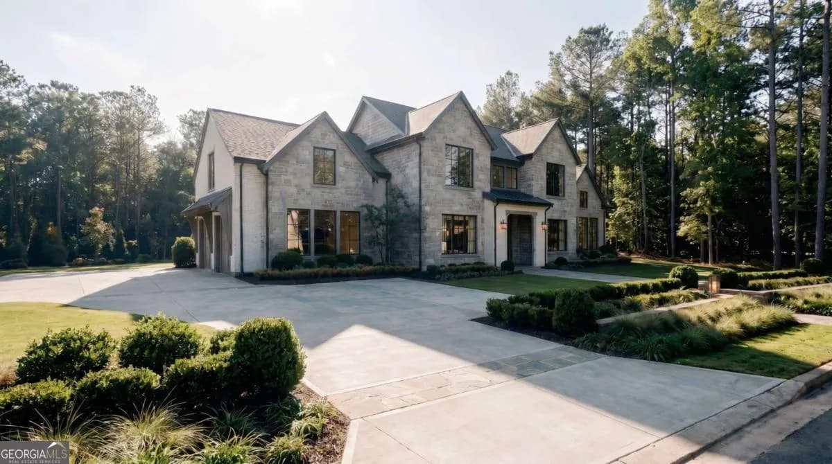 7400 River Walk Dr, Douglasville
