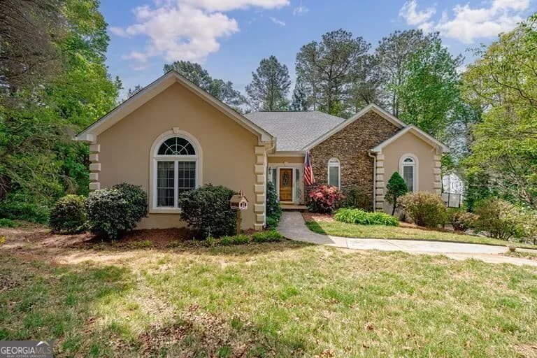 9146 Hidden Vly, Douglasville