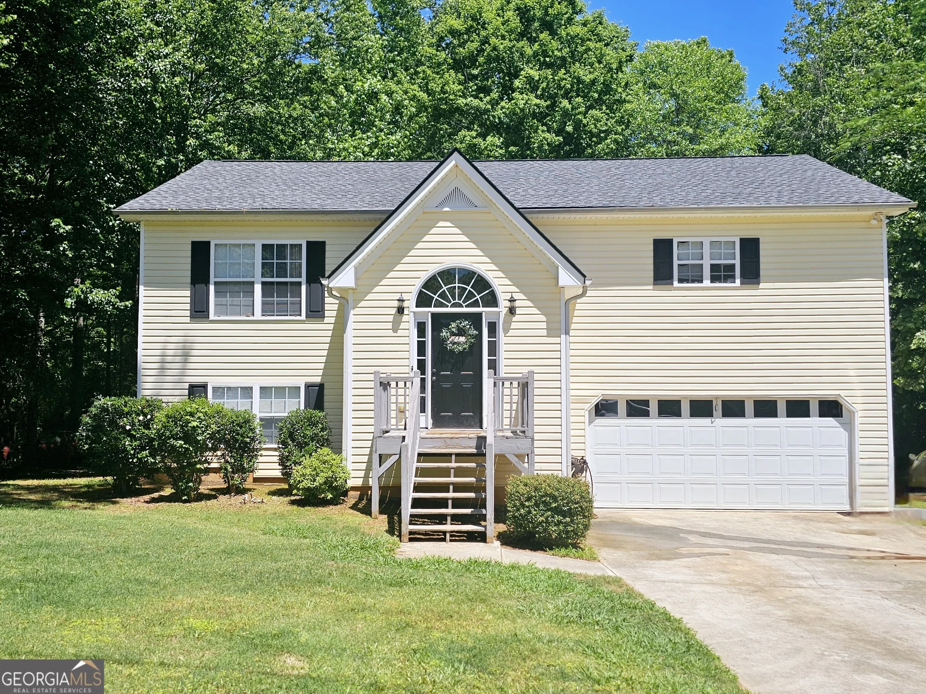 252 Emerald Pointe Dr, Carrollton