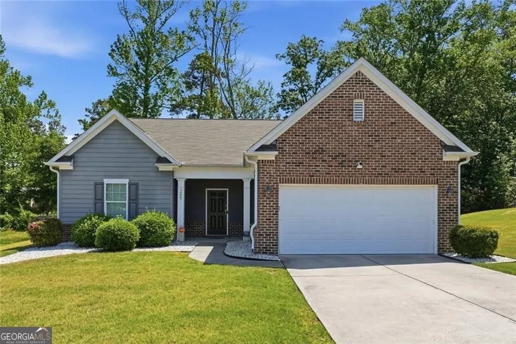7227 Ashley Falls Ct, Douglasville