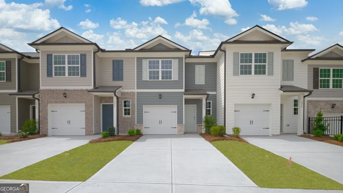 2023 Roseleigh Dr, Douglasville