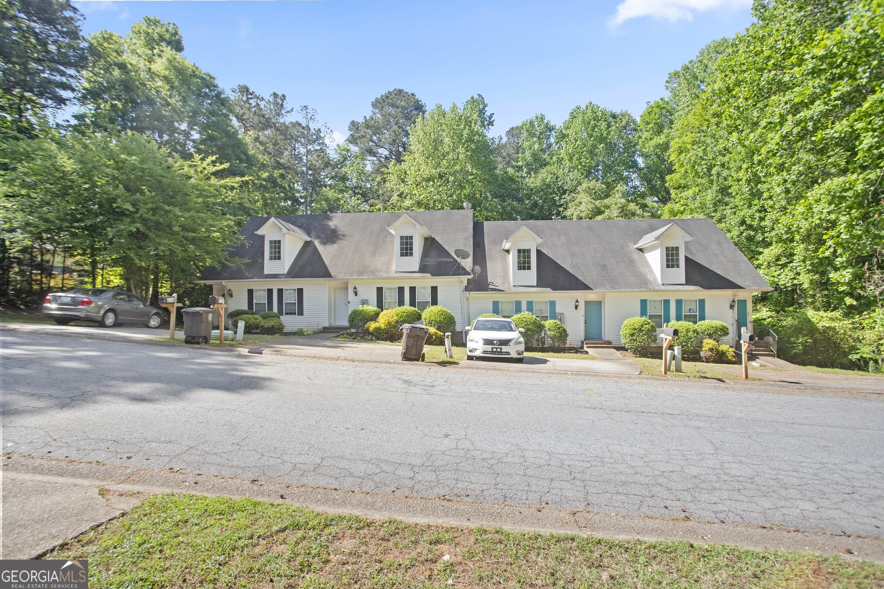 6712 Lakewood Dr, Douglasville