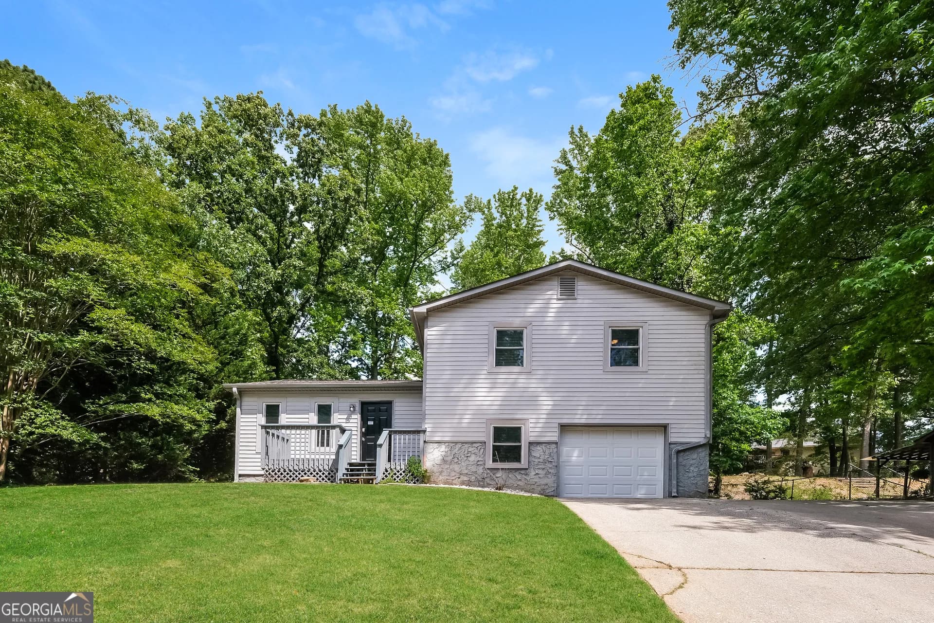 2852 Melanie Ln, Douglasville