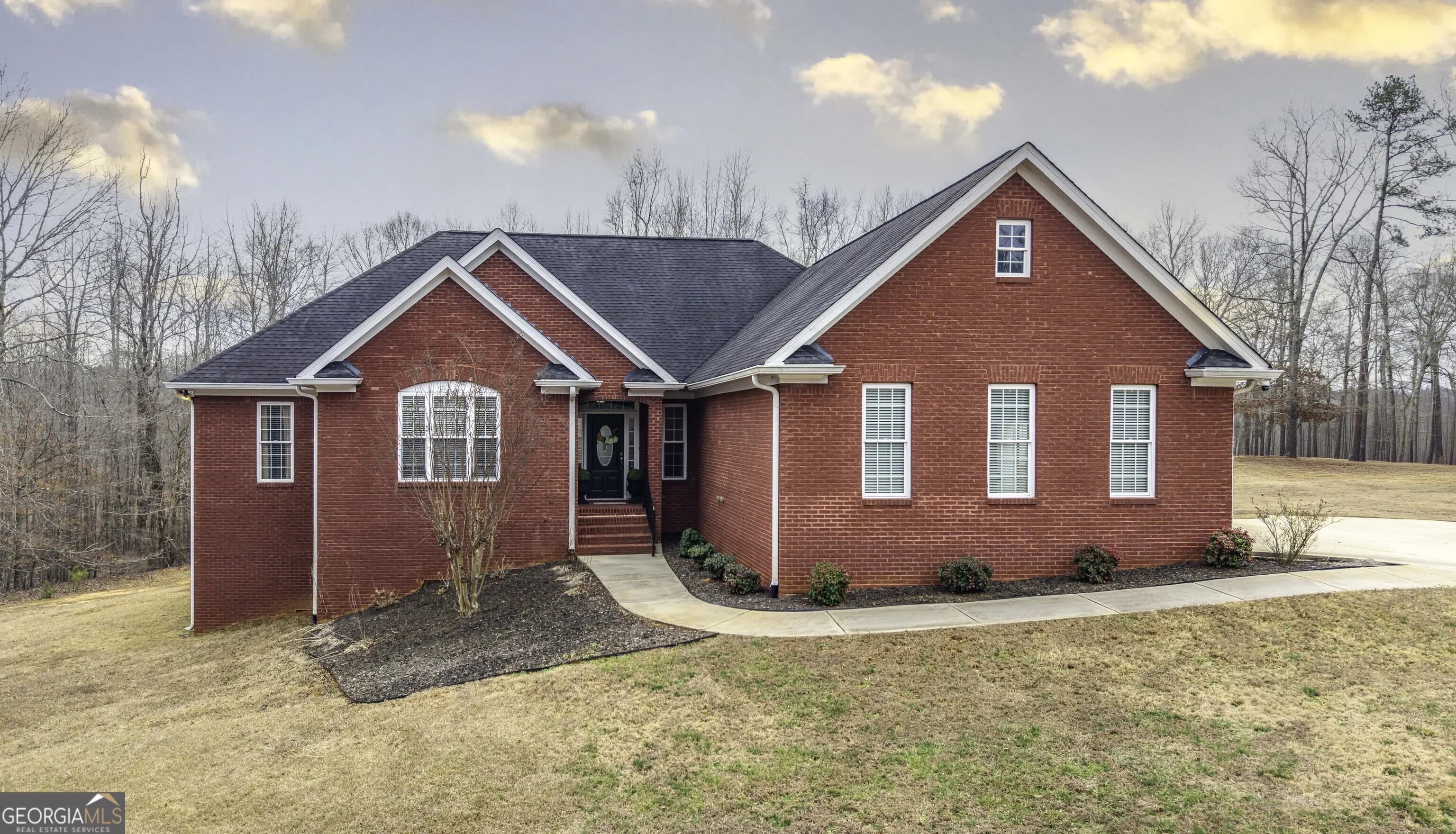 896 Winn Rd, Douglasville