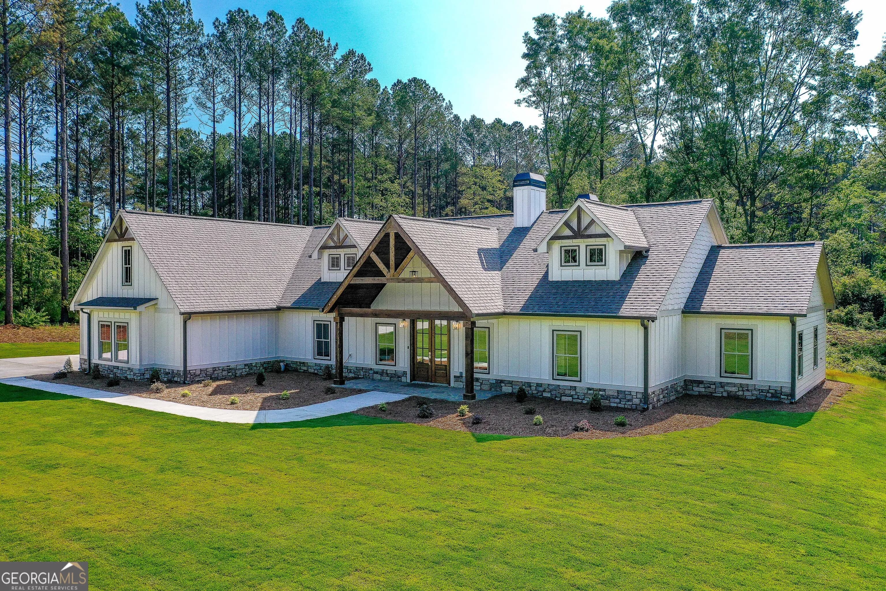 153 Riversong Rd, Carrollton