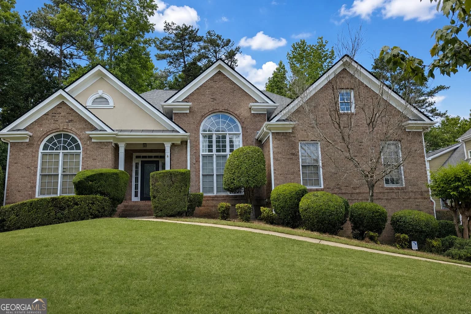 3483 Pinemont Dr, Douglasville